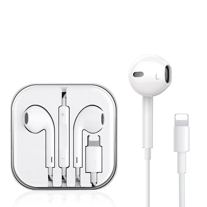 Lightning connector